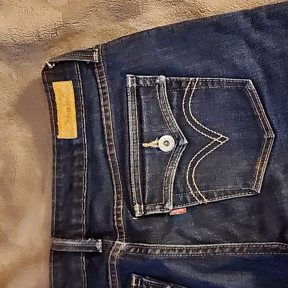 Womens size 4 Levi's low boot cut jeans - Picture 4 of 6